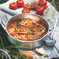Casserole s klobásou a rajčaty