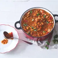 Chili con carne s domácími pečenými fazolemi Chili con carne s domácími pečenými fazolemi