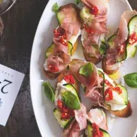 Chlebíček: český unikát, který nesmí chybět na silvestrovské oslavě