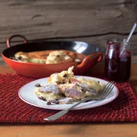 Císařský trhanec s brusinkovou zavařeninou