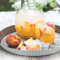 Citrusová tříšť s broskvemi Citrusová tříšť s broskvemi