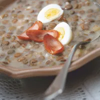 Čočková polévka s párkem