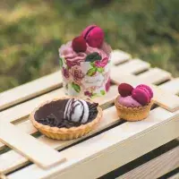 Čokoládové tartaletky s makronkami