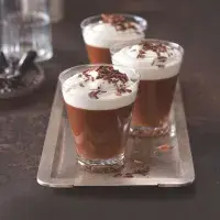 Čokoládové pohárky s irskou whiskey & baileys Čokoládové pohárky s irskou whiskey & baileys