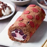 Schwarzwaldská zmrzlinová roláda