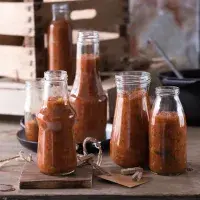 Domácí zavařování: Co budete potřebovat a jak správně postupovat, aby vám úroda vydržela až do zimy