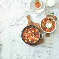 Fazolová polévka s klobásou