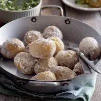 Brambory na loupačku s omáčkou pebre Brambory na loupačku s omáčkou pebre