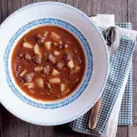 Vydatná gulášová polévka