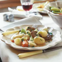 Navarin, dušené maso v zelenině Navarin, dušené maso v zelenině