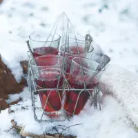 Horký brusinkový čaj