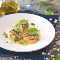 Hřebenatky s koprovým olejem