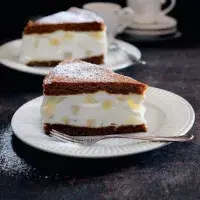 Hruškový cheesecake v medovníku