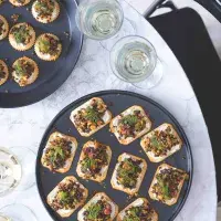 Jednohubky s čočkovým kaviárem