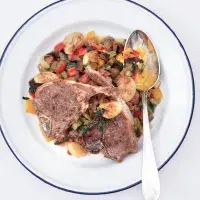 Jehněčí kotlety s marockým kořením a ratatouille