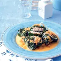 Kapr v mangoldu s vinnou omáčkou