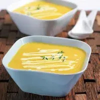 Karotková polévka se zázvorem Karotková polévka se zázvorem