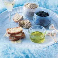 Tapenáda s parmazánovou ciabattou a mozzarellou