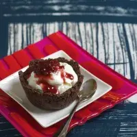 Košíčky z medvědích tlapiček s brusinkami