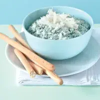 Krémový dip se špenátem a parmazánem