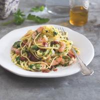 Linguine s krevetami a česnekovým máslem