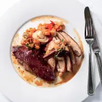 Krůta s javorovým sirupem a salátem s dýní