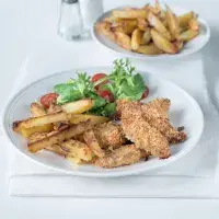 Sýrové krůtí miniřízečky s kořeněnými hranolky