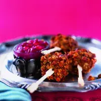 Skořicové kuřecí kostky s granátovou zavařeninou