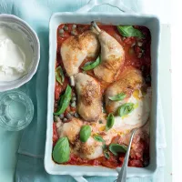 Kuřecí stehna s rajčaty a mascarpone