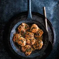 Kuře v omáčce z citronu, másla, marsaly a kaparů Kuře v omáčce z citronu, másla, marsaly a kaparů