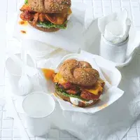 Kuřecí burger s piri piri Kuřecí burger s piri piri