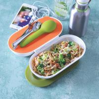 Kuřecí stir fry s nudlemi Kuřecí stir fry s nudlemi