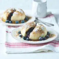 Kynuté borůvkové knedlíky