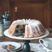 Maková bábovka se švestkami