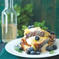 Mátový chlebíček s borůvkami