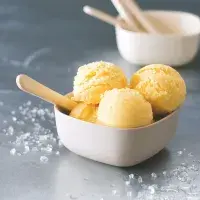 Mixovaná mangová zmrzlina Mixovaná mangová zmrzlina