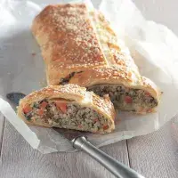 Mrkvovo-rýžový závin s mandlemi