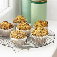 Jablečné muffiny s ořechy Jablečné muffiny s ořechy