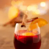 Nalaďte si adventní náladu svařeným vínem 