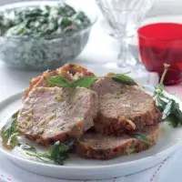 Nádivka z vinné klobásy a šalvěje