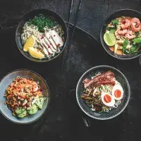 Thajská kokosová nudlová polévka Thajská kokosová nudlová polévka