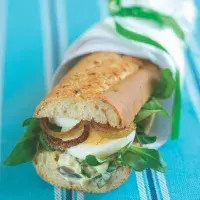 Pan bagnat s polníčkem a vejci