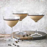 Panna cotta z mléčné kávy s espresso sirupem