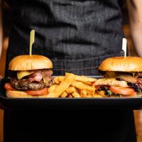 Nejproslulejší burgery světa: Už jste nějaký ochutnali?