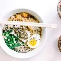 Miso, pho, tom kha, ramen aneb Jak na zdravé a snadné asijské polévky