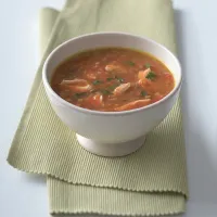 Pikantní kuřecí polévka s čočkou