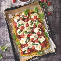 Pizza ze špagetové dýně Pizza ze špagetové dýně