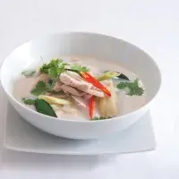 Polévka tom kha kai