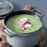 Polévka guacamole Polévka guacamole