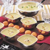 Polévka vichyssoise Polévka vichyssoise